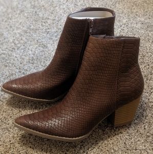 (Never Worn!) Brown Ankle Boots
